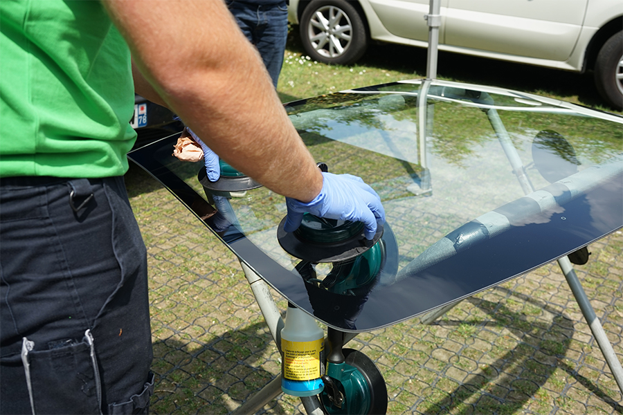 intervention domicile réparation pare-brise ROYE